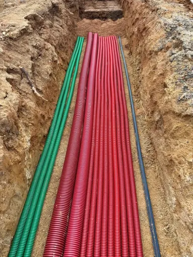 Réalisation d'un réseau pour alimenter une maison en eau, électricité et téléphone dans le golfe de Saint-Tropez, Golfe de Saint-Tropez, RCVA BTP